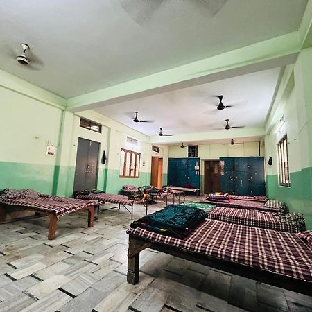 Satsang Lodge Waranasi Zewnętrze zdjęcie