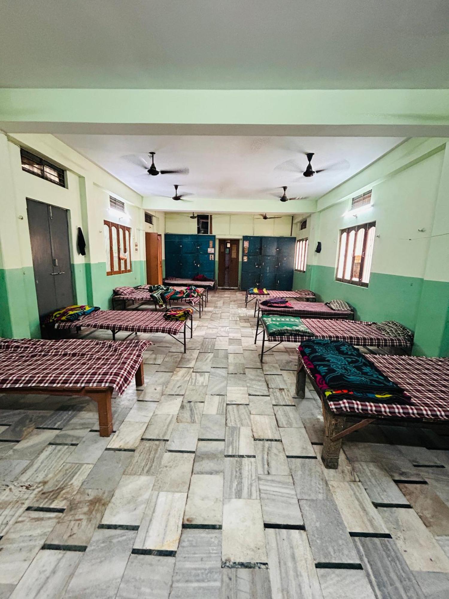 Satsang Lodge Waranasi Zewnętrze zdjęcie
